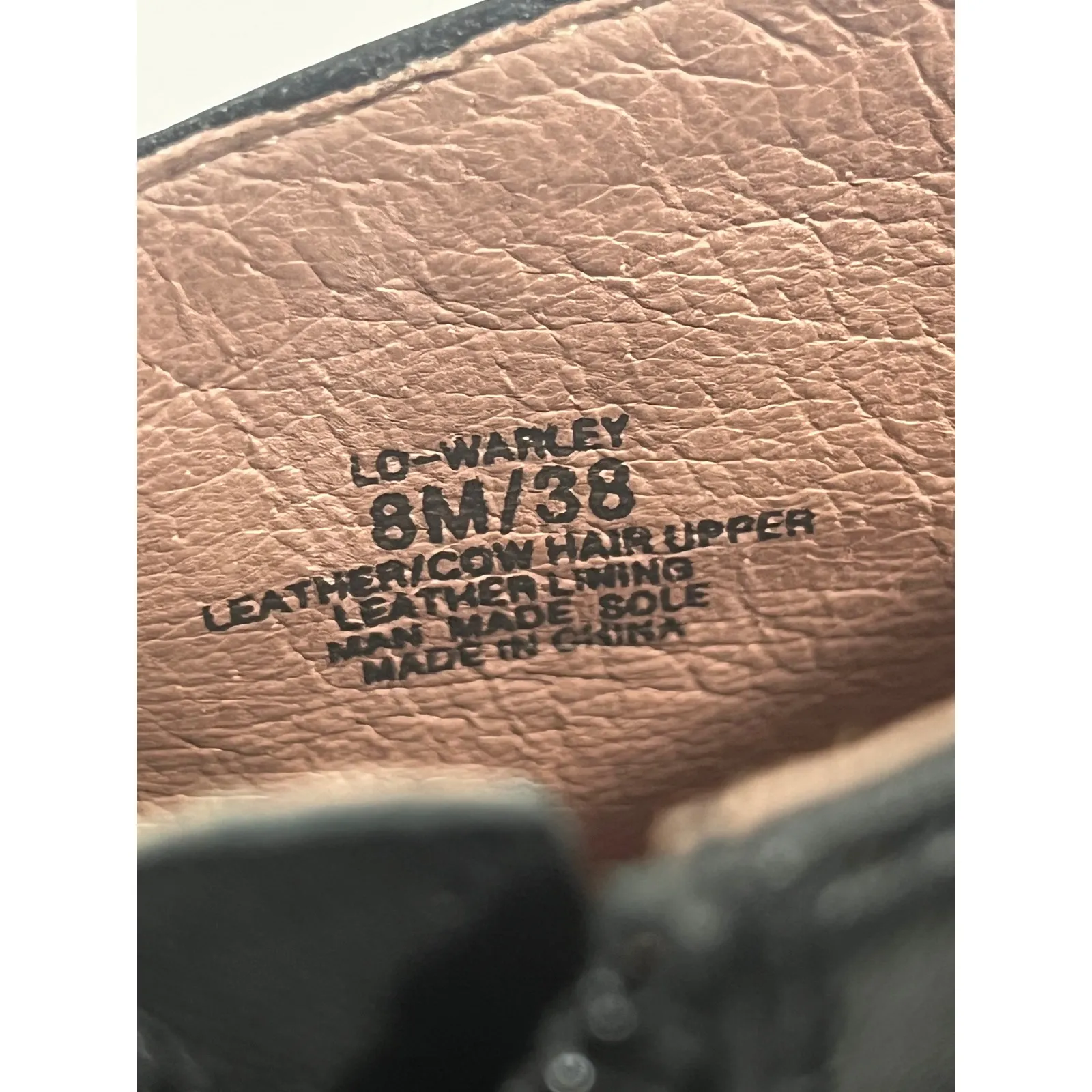 Louise et Cie Leather Women Ankle Boot Cow Fur Accent Pointed Toe Zip Black Sz 8 - Image 10