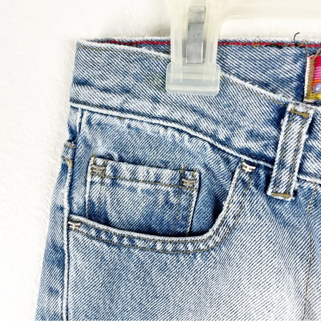 KOSIUKO Light Wash Patchwork Button Fly Flare Legs Distressed Jeans, Size 23 Blue - Image 10