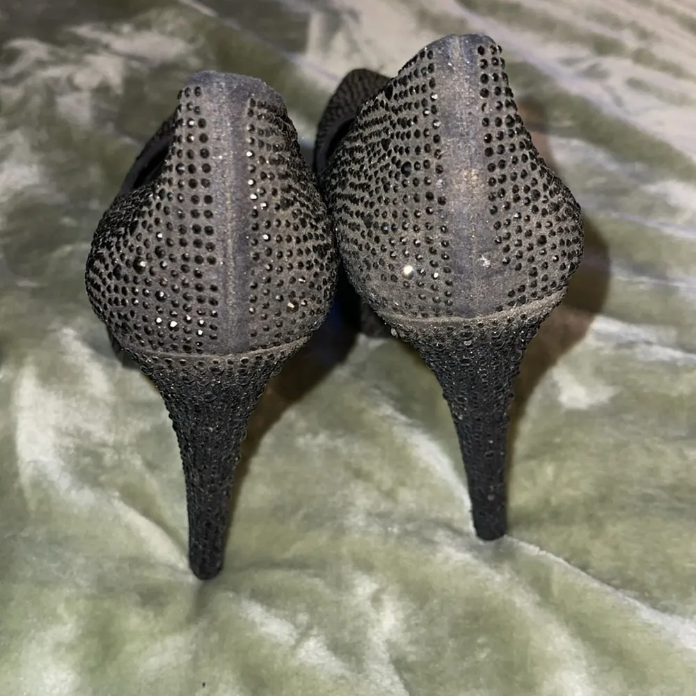 Steve Madden Black Rhinestone Heels Size 8.5 - Image 3