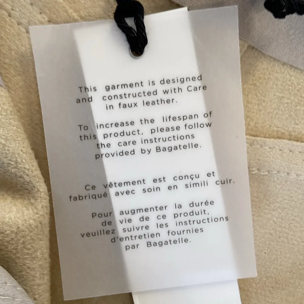 NWT Bagatelle Faux Leather Cargo Pants Beige Tan Cream Size Small Neutral - Image 14