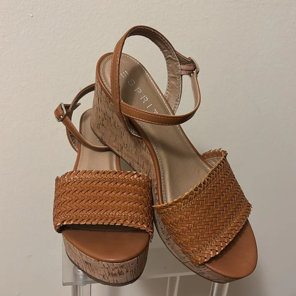 Esprit Brown Leather Sandals with Woven Detail - Image 10