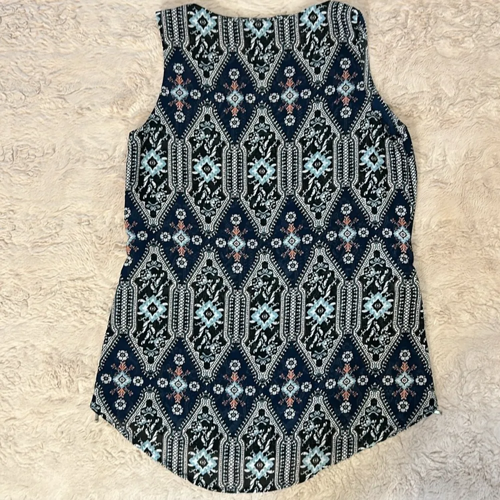 My Michelle sleeveless blouse in size S - Image 8