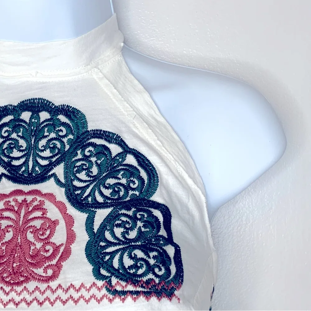 Altar’d State Embroidered Boho Cropped Halter Top Size M - Image 3