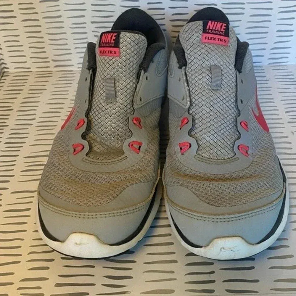 Nike FLEX TR5 women’s size 8 GRAY PINK‎ - Image 5