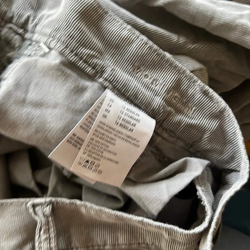 NWOT  American Eagle Outfitters Corduroy Mom Jeans Denim Gray  Size 12 - Image 6