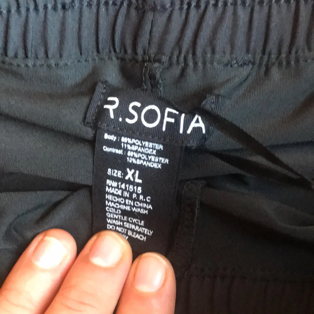 R.Sofía Women's Black Athletic Shorts Size XL - Image 2