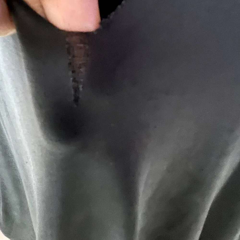 Forever 21 Black V-Neck Shirt Size 3X GUC - Image 8