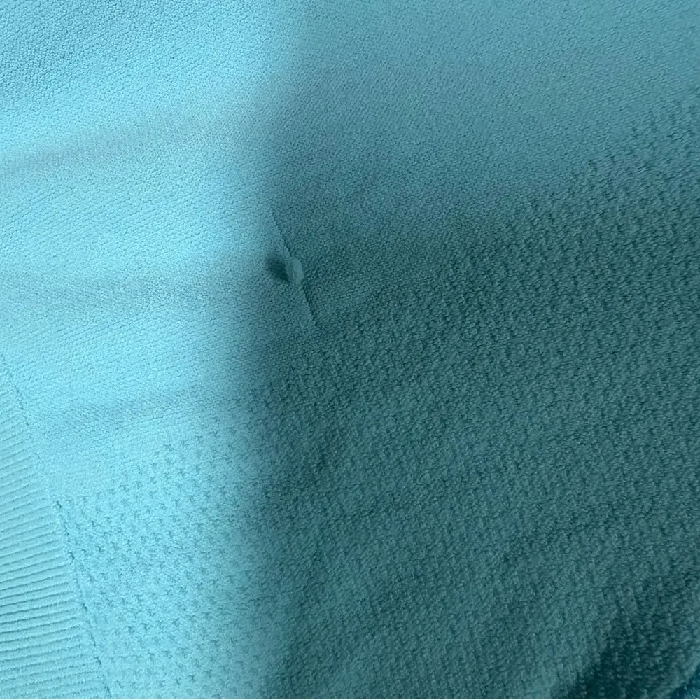 Athleta Blue‎ Momentum Seamless Short Sleeve Top - Image 4