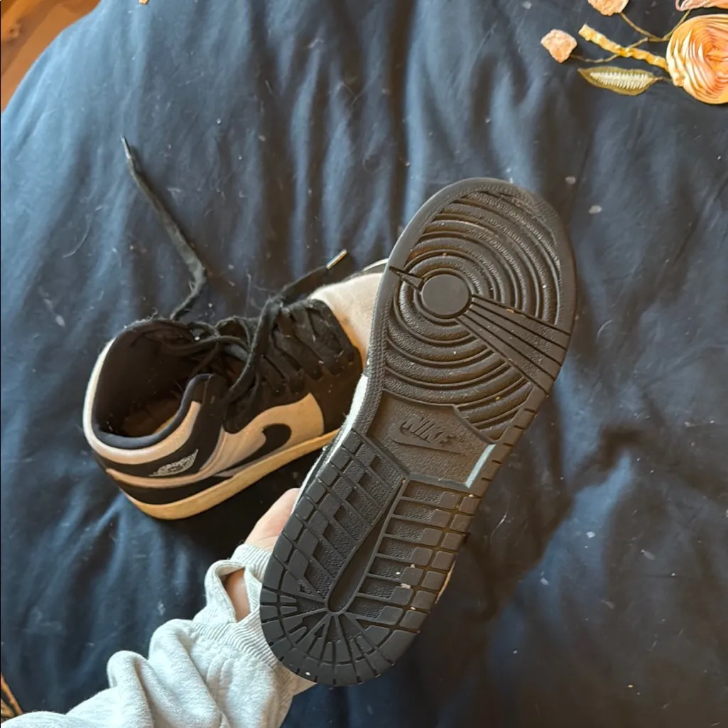 Nike Men's Black and White Sneakers - Image 3