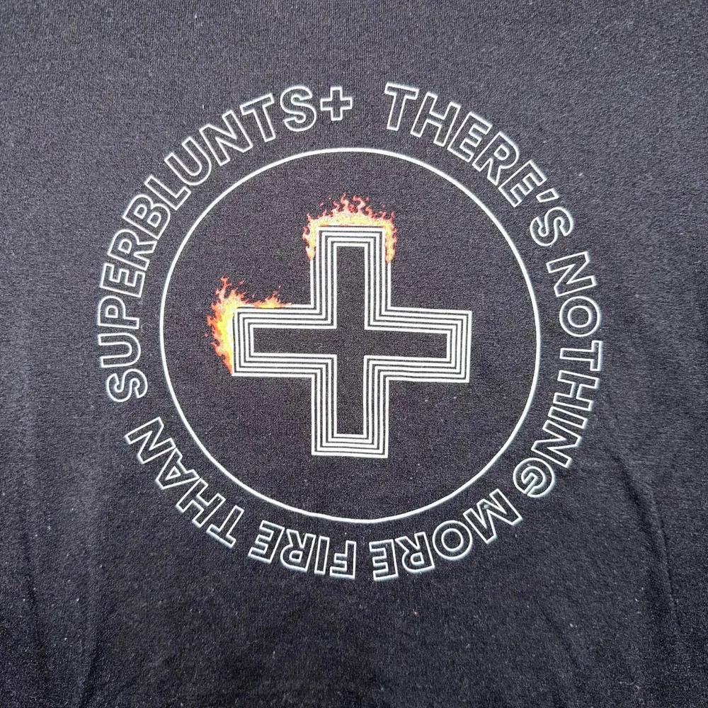 Black Cropped Superblunt Tee Shirt - Image 3