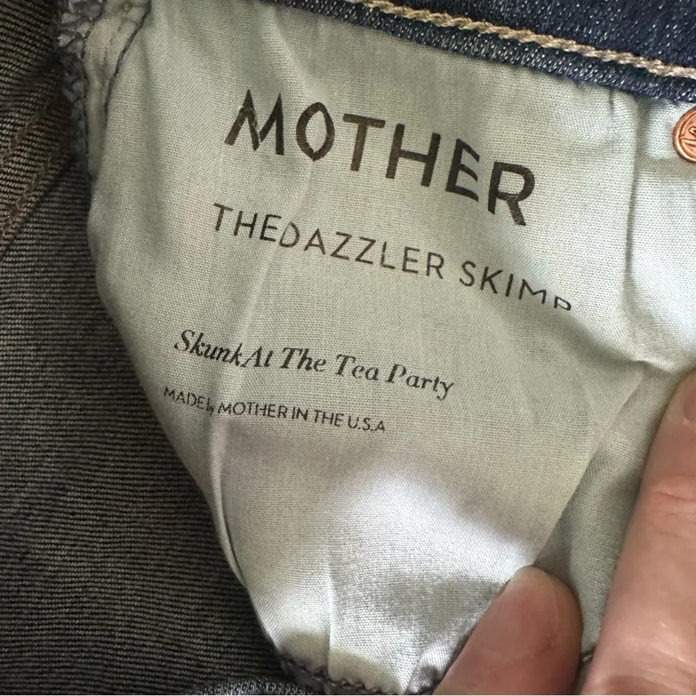 Mother The Dazzler Skimp Skinny Jeans In Skunk At The Tea Party Blue Size 25 - Image 5