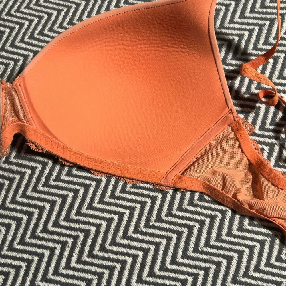 Victoria Secret's Peach Padded Lace Bra Size 34 D - Image 11