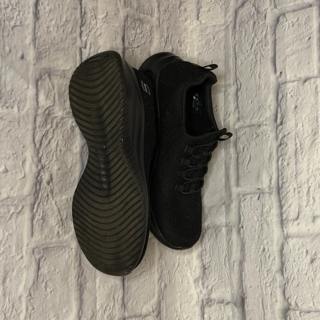 Skechers Black Athletic Shoes - Image 3