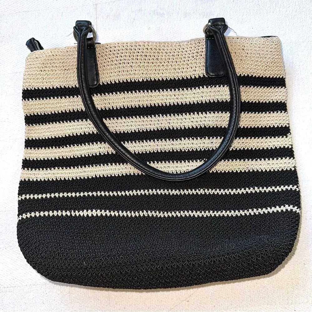 Natural and black striped crochet knit handbag, 13” x 11” x 4” - Image 9