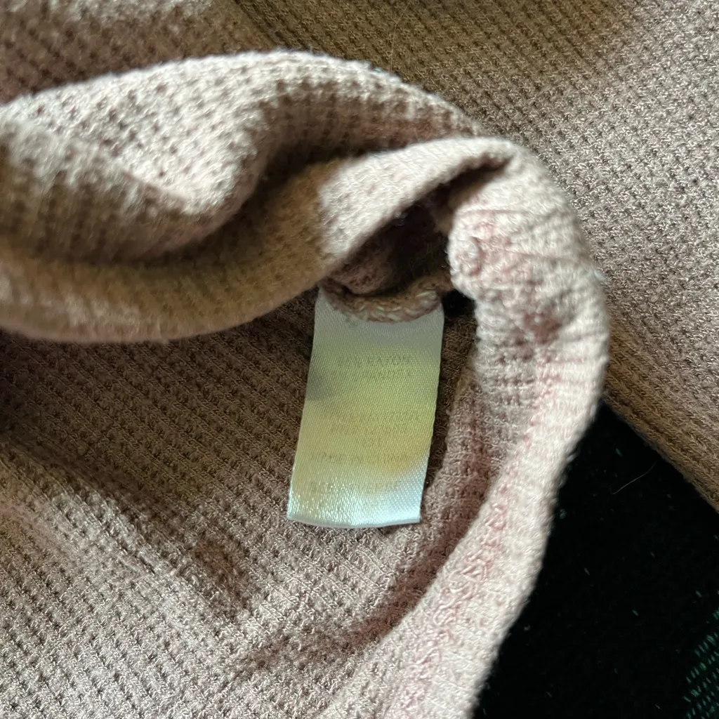 Heart & Hips Beige Polo Collar Button Down Crop Top SZ S Long sleeve Lightweight - Image 11