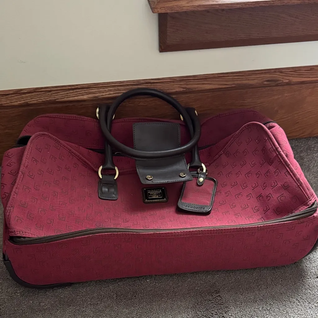 Liz Claiborne Maroon Travel Duffel Carry On Bag - Image 2