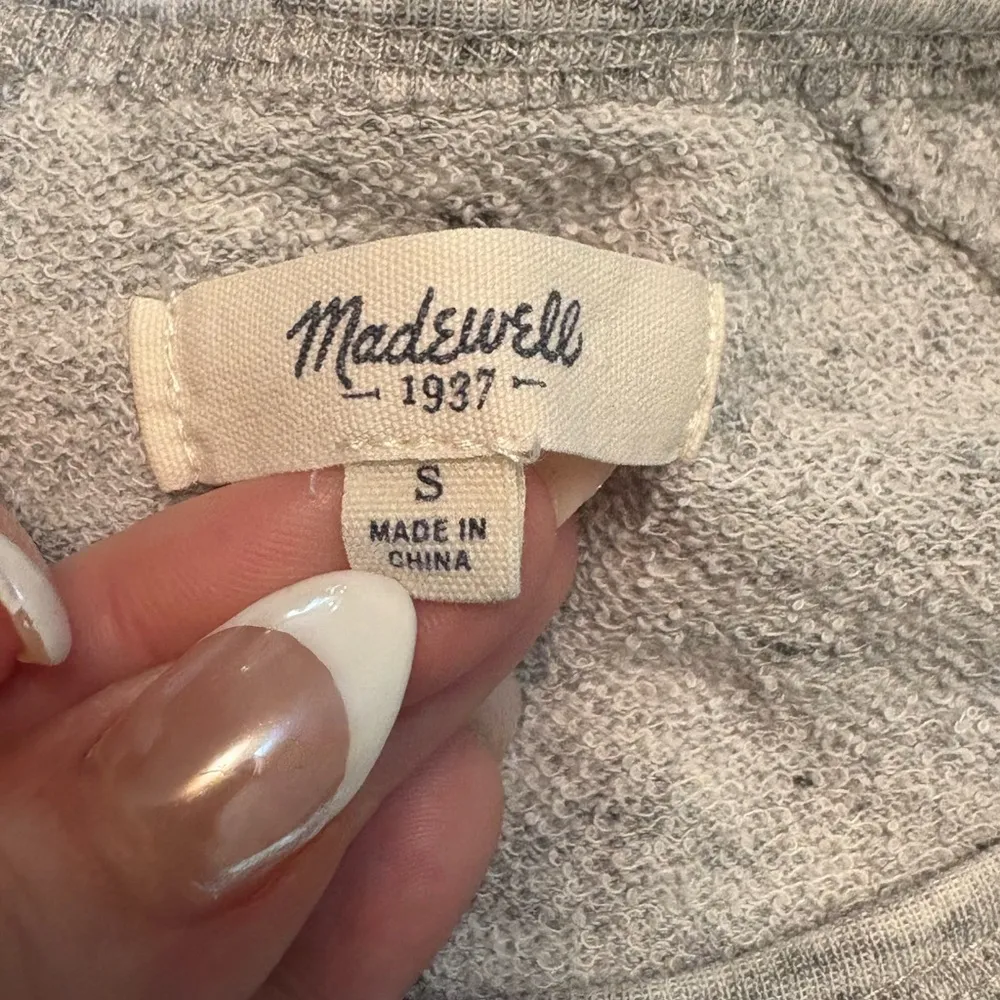 Madewell Heather Gray Knit Top size Small - Image 8