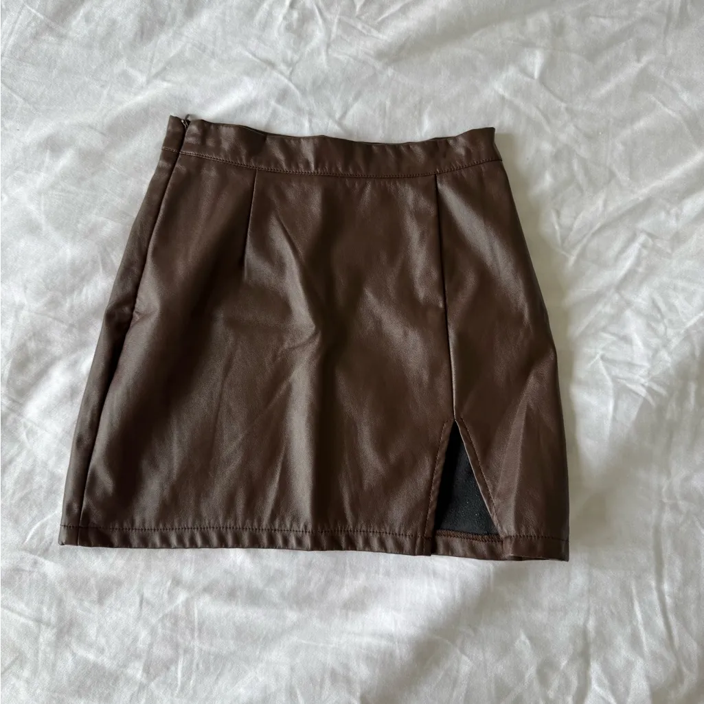 Shusha brown pleather mini skirt with slit Size XS - Image 2