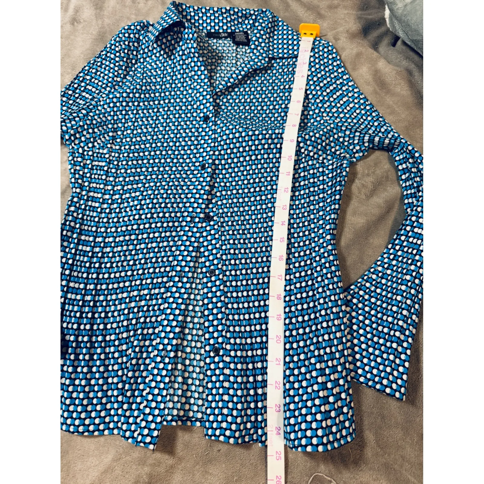 NWOT East 5th Petite Size Large Bell Sleeve Button Up Shirt Blue Poke a dot - Image 6