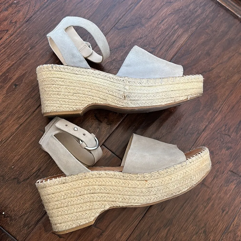 Dolce Vita Platform Sandals 10 - Image 3