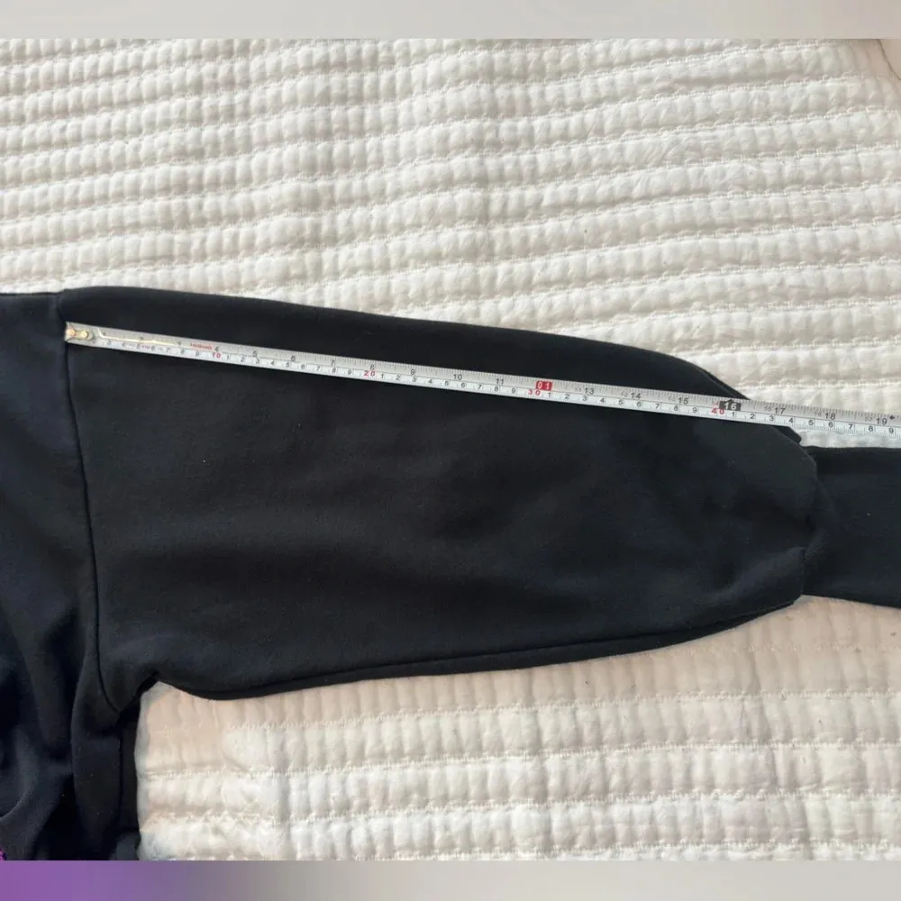 Vintage Mickey Unlimited Land N Sea
Mickey Mouse Sweatshirt - Image 6