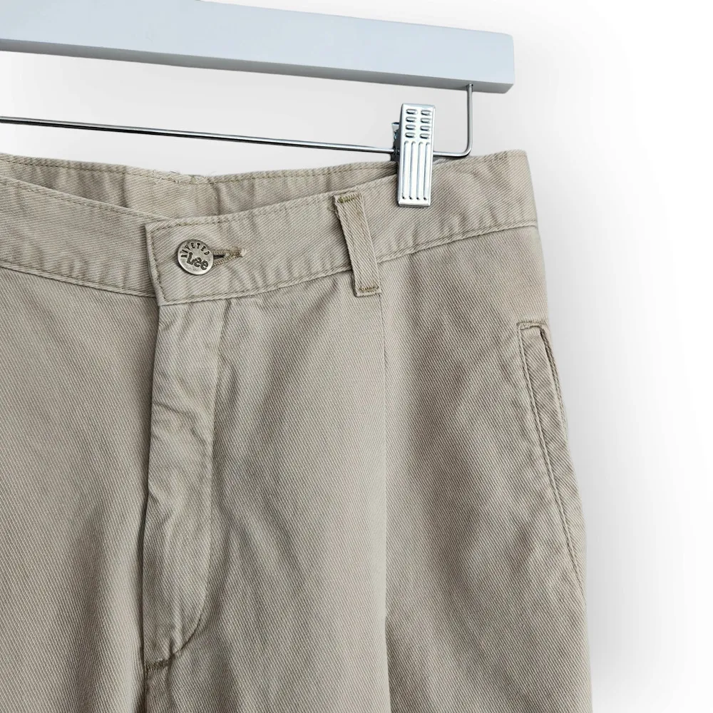 Vintage Riveted Lee Khaki Pleated High Waisted  Capri Trousers Pants 28 - Image 2