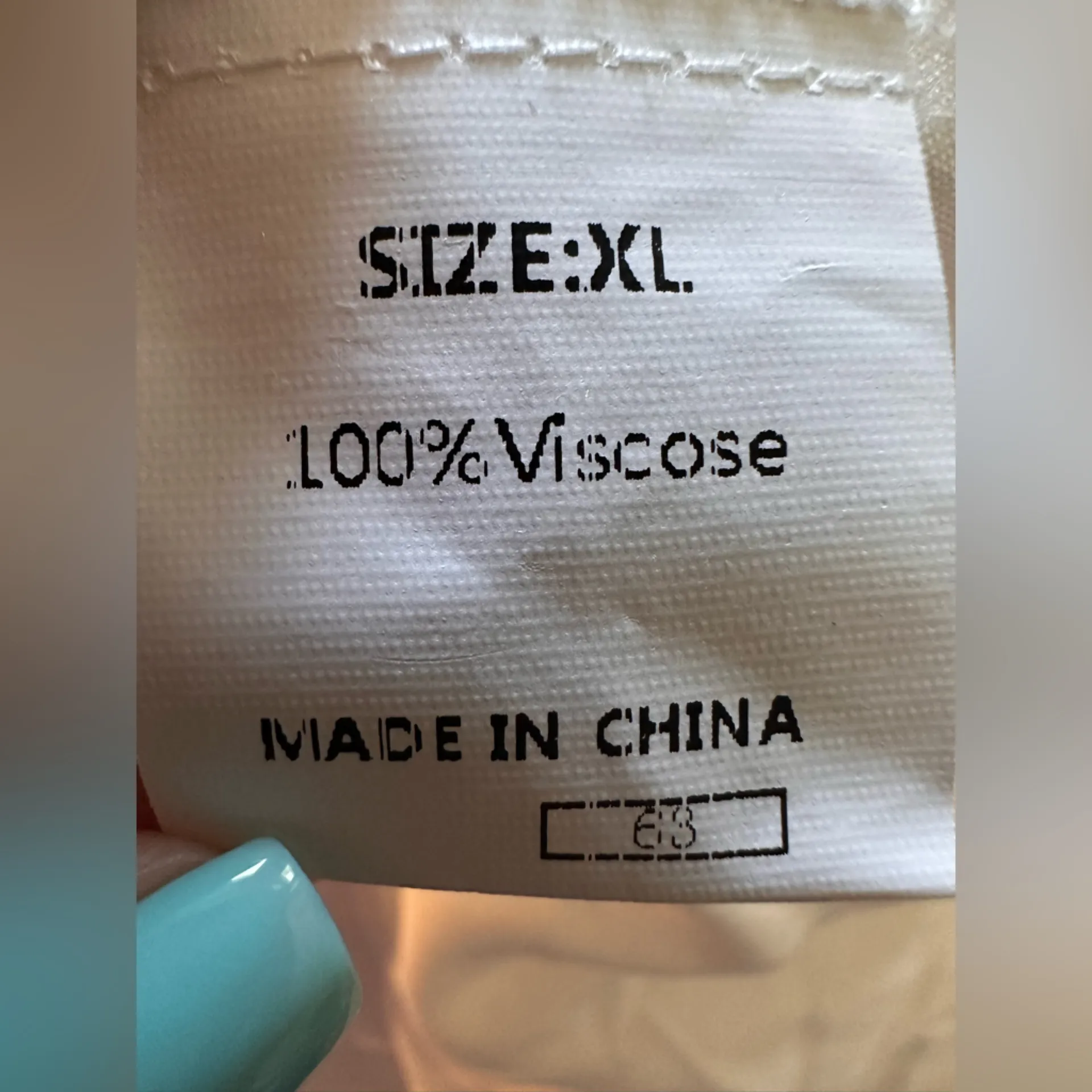 White Floral Embroidered Short Flutter Sleeve Blouse NWT - Image 5