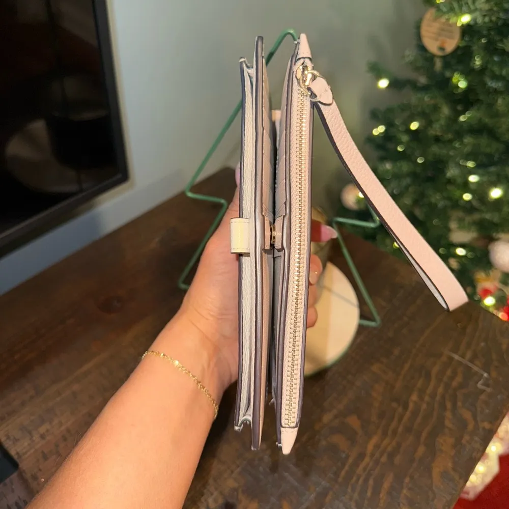 Kate Spade  Wristlet Wallet 🤎 - Image 4