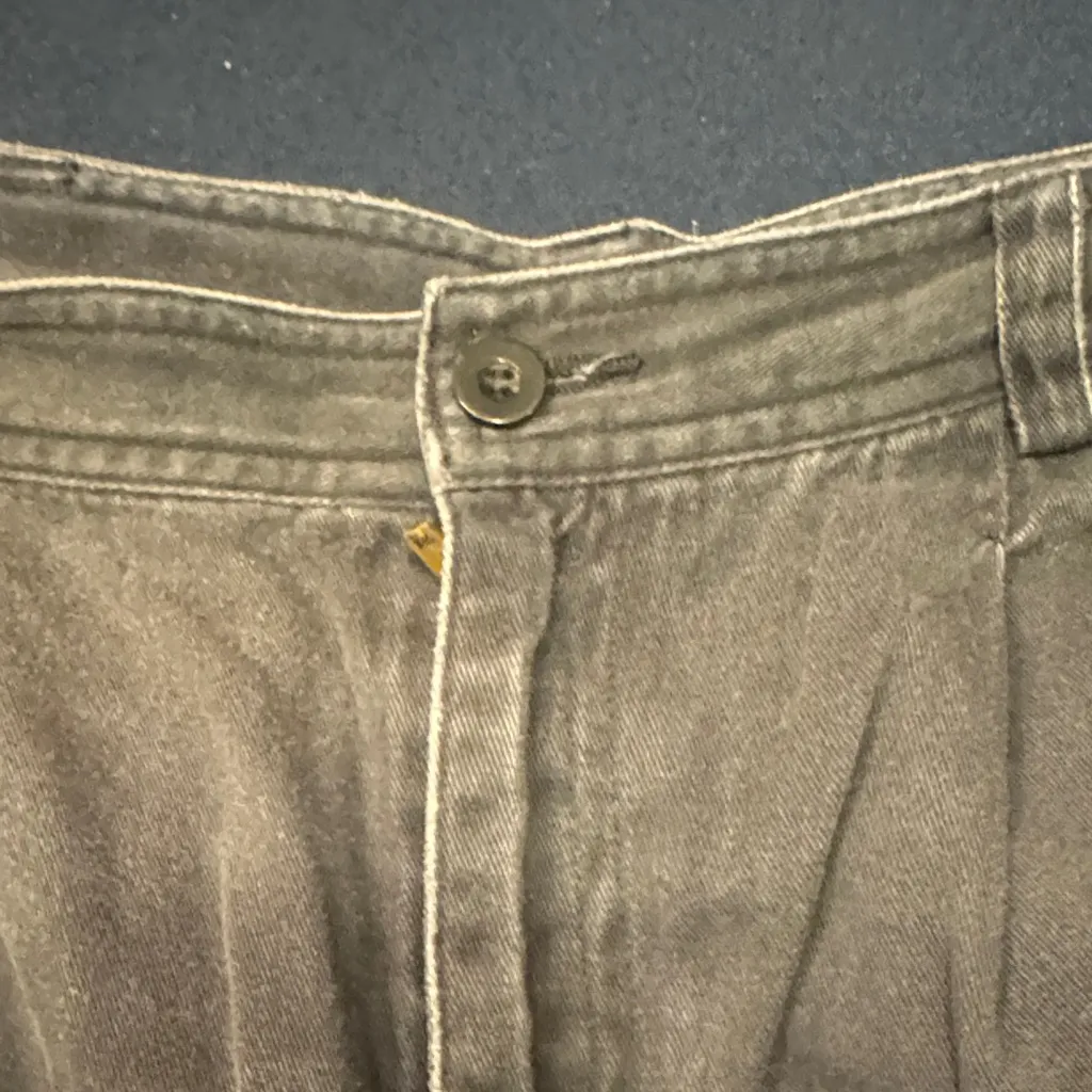 Liz Claiborne gray Women's Bermudas / DG98 - Image 4