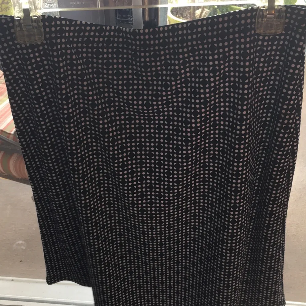 DKNY two-piece skirt set very Flowy Neckline - Image 3