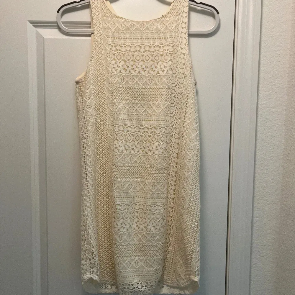 Monteau LA - Lace (fully lined) Cream Dress - Size Small - EUC - Image 3