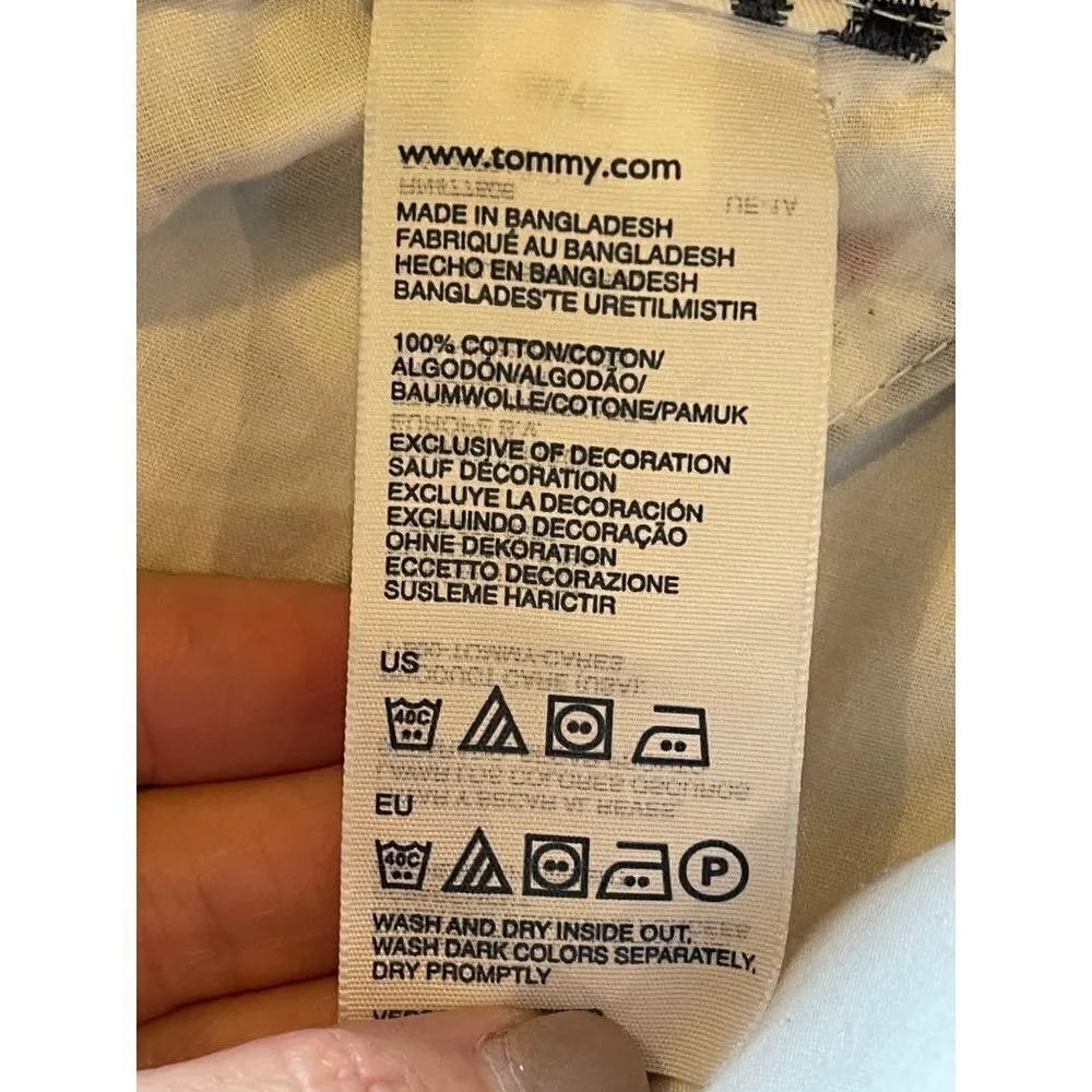 Tommy Hilfiger Red White And Blue Aztec Print Cotton Mid Rise Shorts Size 12 - Image 8