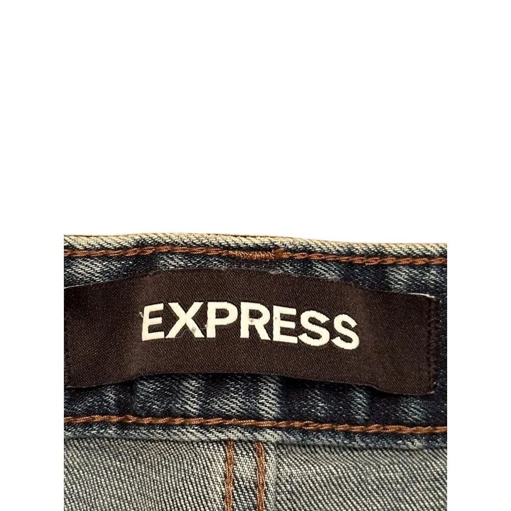 Express Low Rise Denim Embroidered Floral Shortie Shorts Size 4 Frayed Hem - Image 3