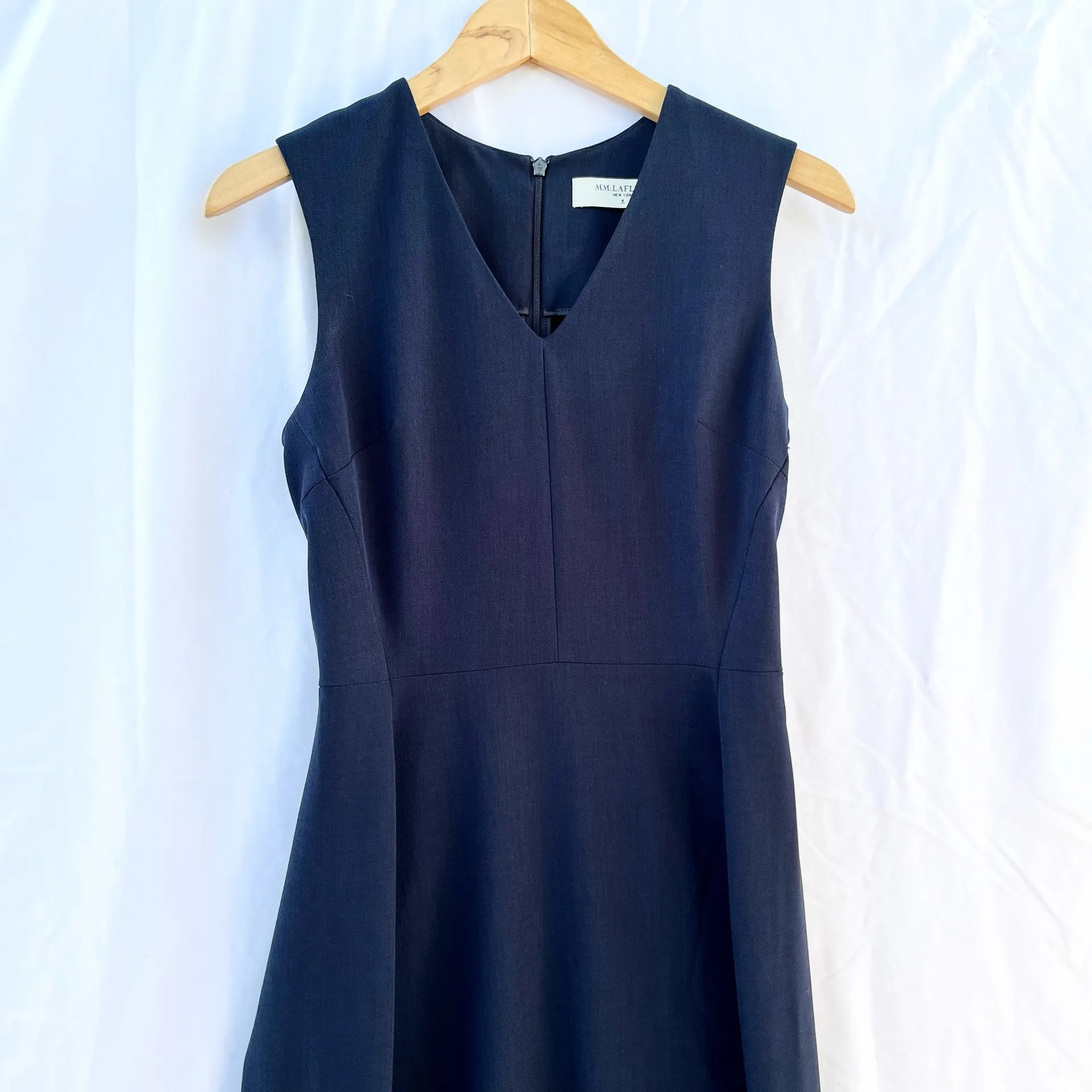 MM. LAFLEUR | THE ANNIE DRESS V- NECK SLEEVELESS DRESS IN GALAXY BLUE SIZE 4 - Image 4