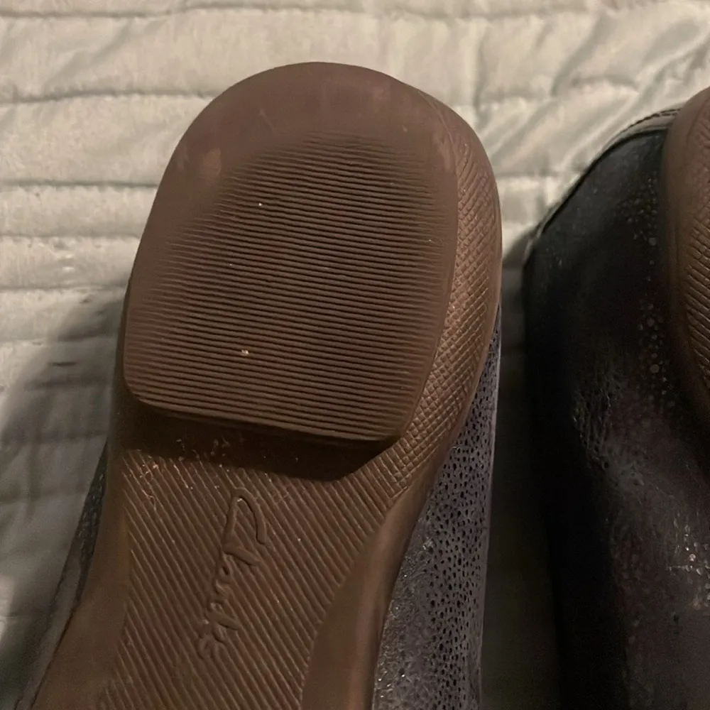 Clarks Women's Neenah Garden Ballet Flat Black and Blue Size 7 Comfort Casual - Image 9