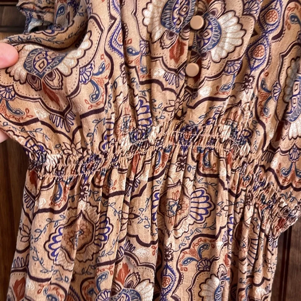 Sun & Shadow Pink Ruffled Cut Out cold shoulder Blouse small - Image 4