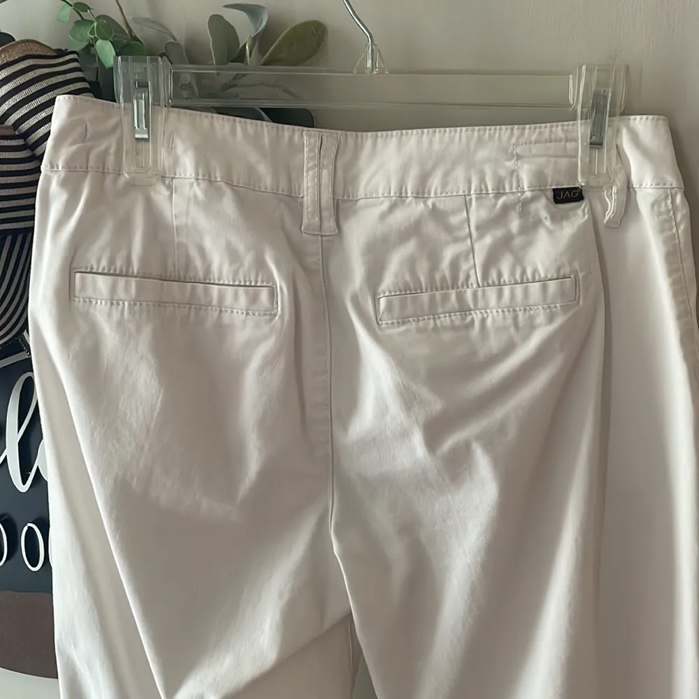 Size 4 JAG capris - Image 3