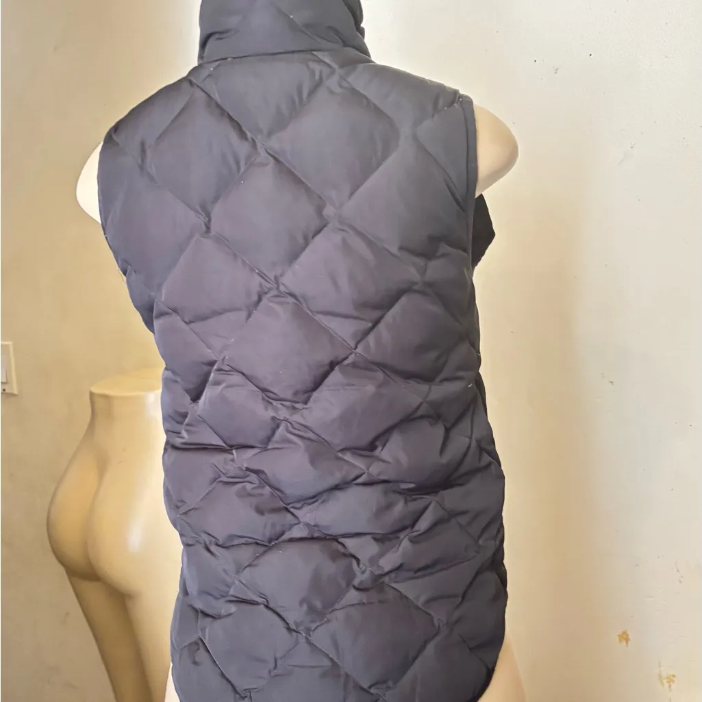 J.Crew puffer vest - Image 3