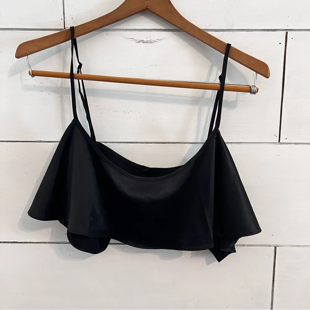 SKIMS Woven Shine Cami in Onyx. Size 4X. New Without Tags. - Image 2