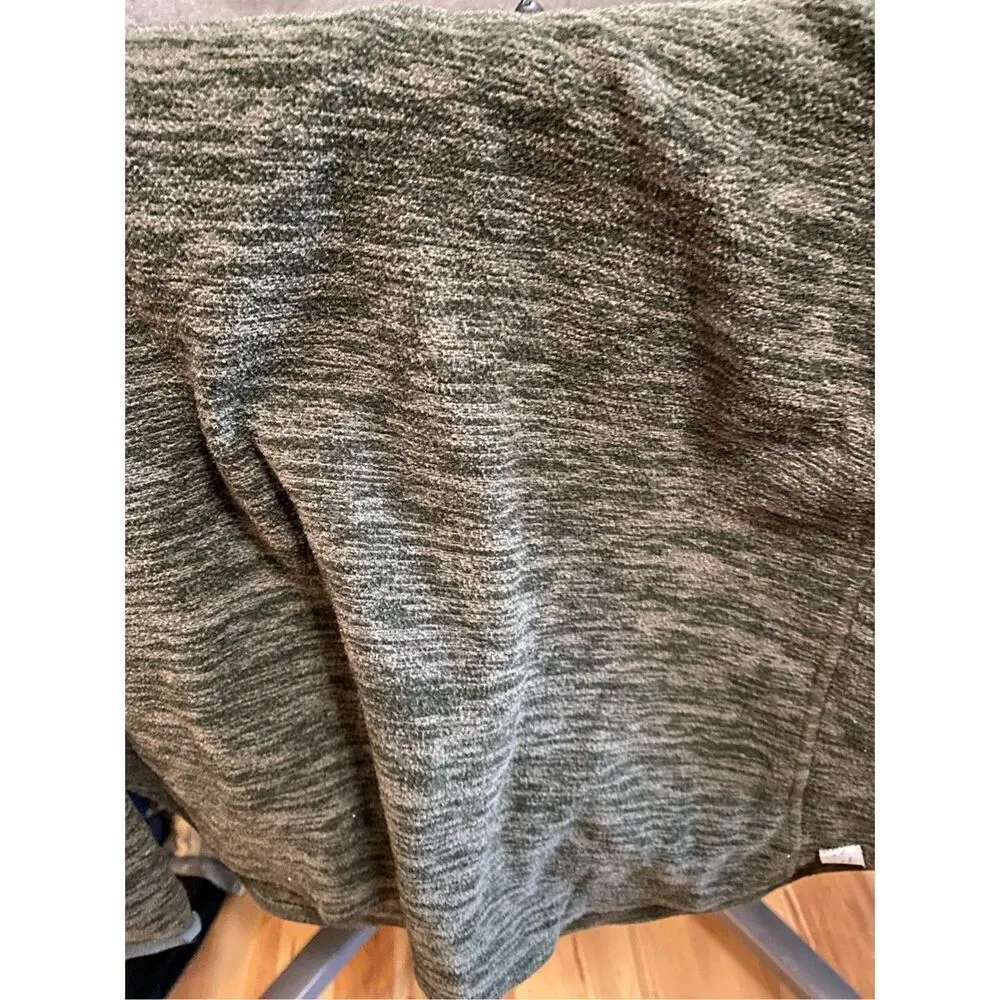 Bcg  Gray And Black Athletic Performance Fleece Pullover Size Small - Image 7