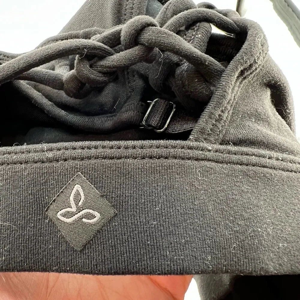 Prana black twisted knot strappy back sports bra pullover support size small - Image 6