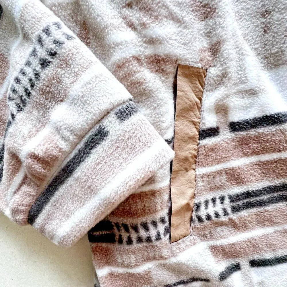 Womens Blue B collection cozy Quilted sweater aztec printed Jacket cowgirl Sz L Tan Size L - Image 7