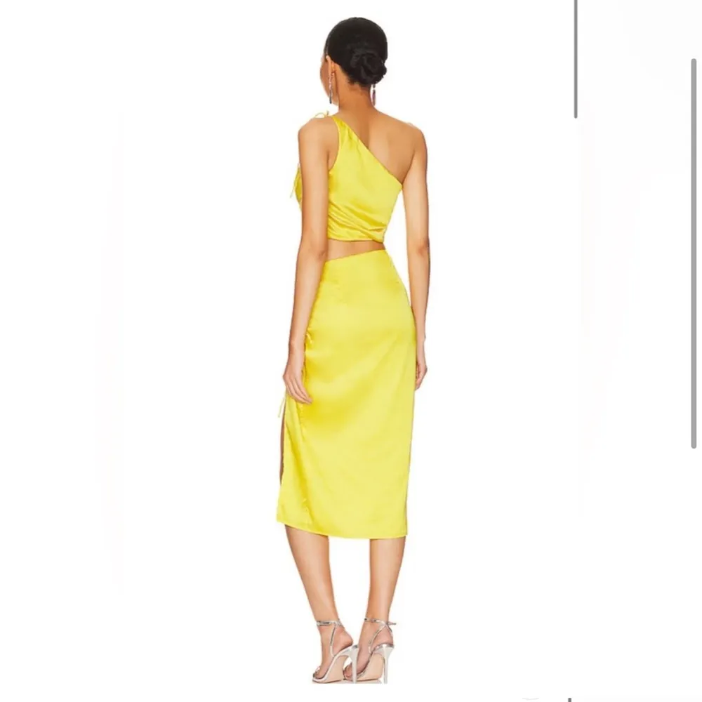 SUPERDOWN Kristy Ruched Skirt Set in Yellow - Image 2