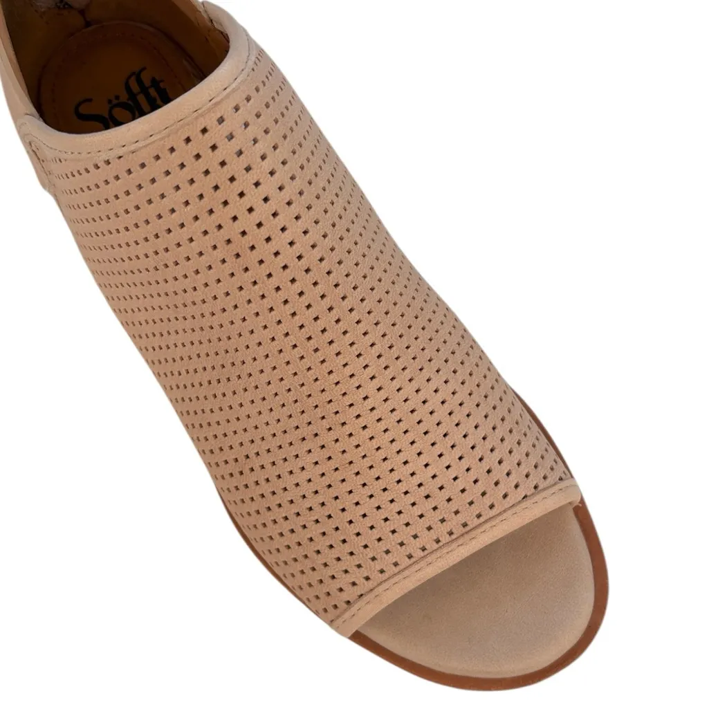 Like New Sofft Leather Carleigh Peep Toe Shootie Size 8.5 Retail $120.00 - Image 6