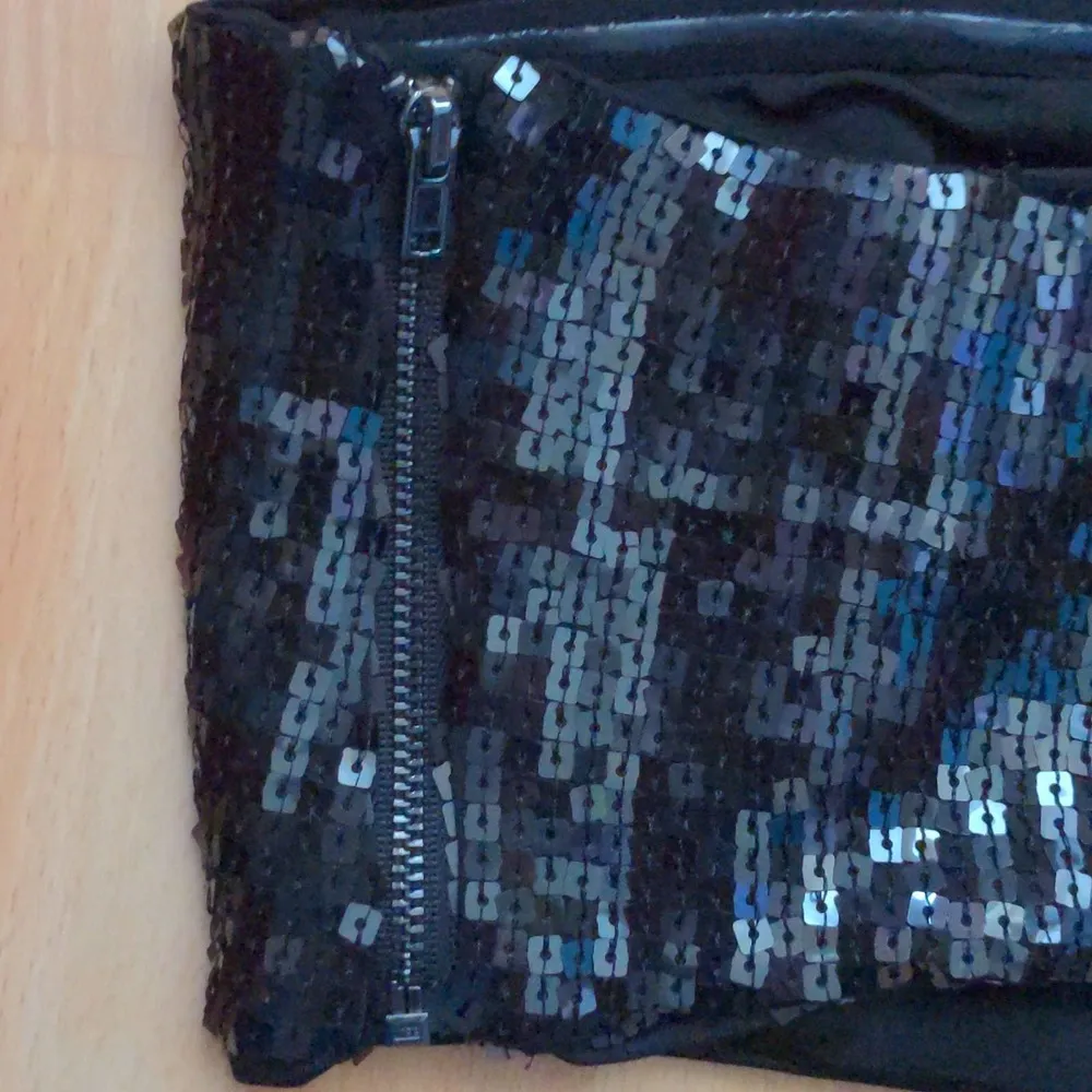 Good American Womens Bandeau Top Black Strapless Stretch Sequin Zip 3 L New - Image 4