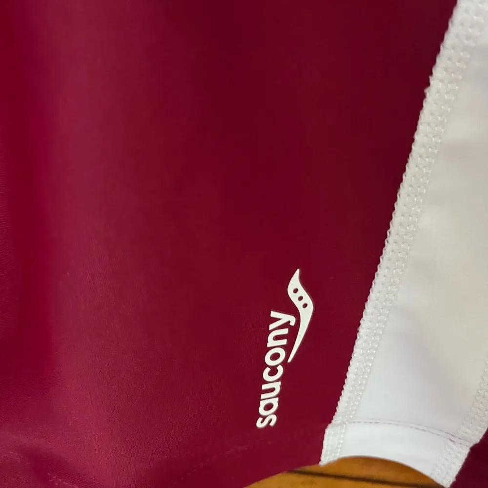 NWT saucony bike shorts - Image 4