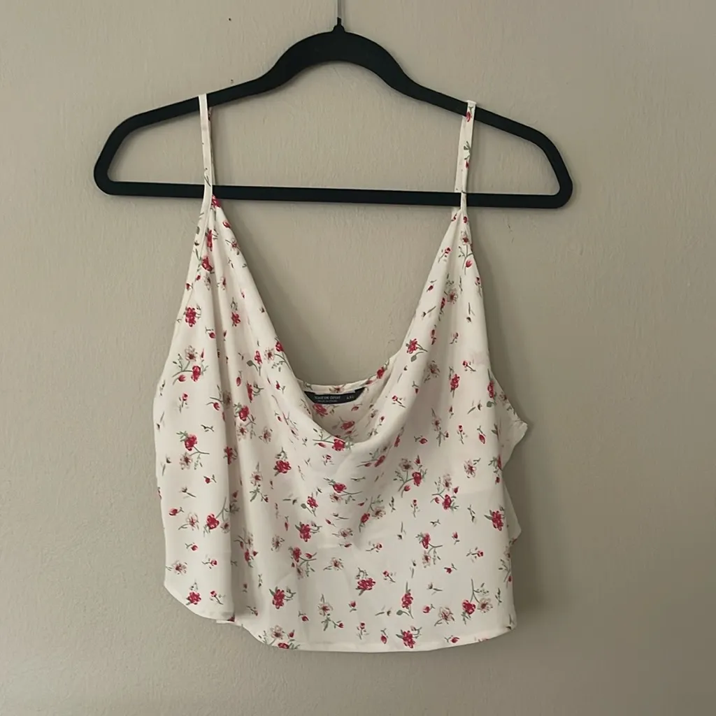 Floral White Cowl Neck Top Size 4XL - Image 3