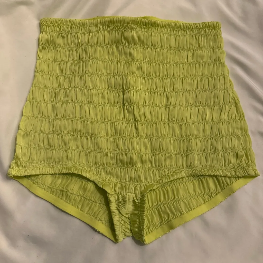NWOT Intimately Free People Ruched Shorties - Image 4