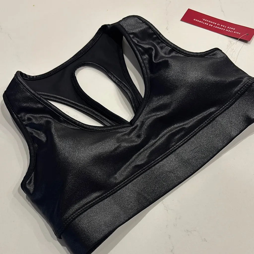 Carbon 38 Action Bra 2.0 in Tamara Shine - Image 10
