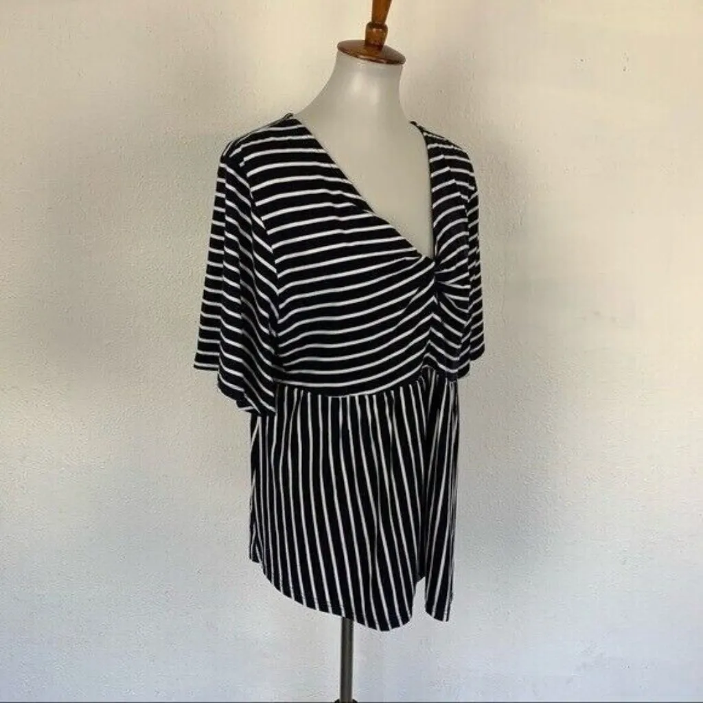 Suzanne‎ Betro Striped Twist Front V Neck Short Sleeve Flowy Tunic Top 2X Blue - Image 3
